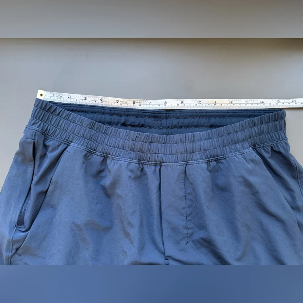 Lululemon Men’s 5in Short - Picture 5 of 8
